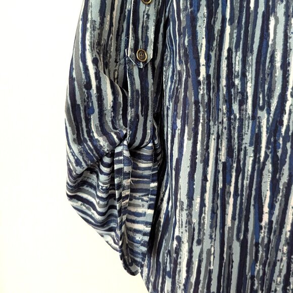 Anne Klein Women's Blue & White Long Roll Tab Sleeve Blouse. Size Medium - Picture 2 of 5